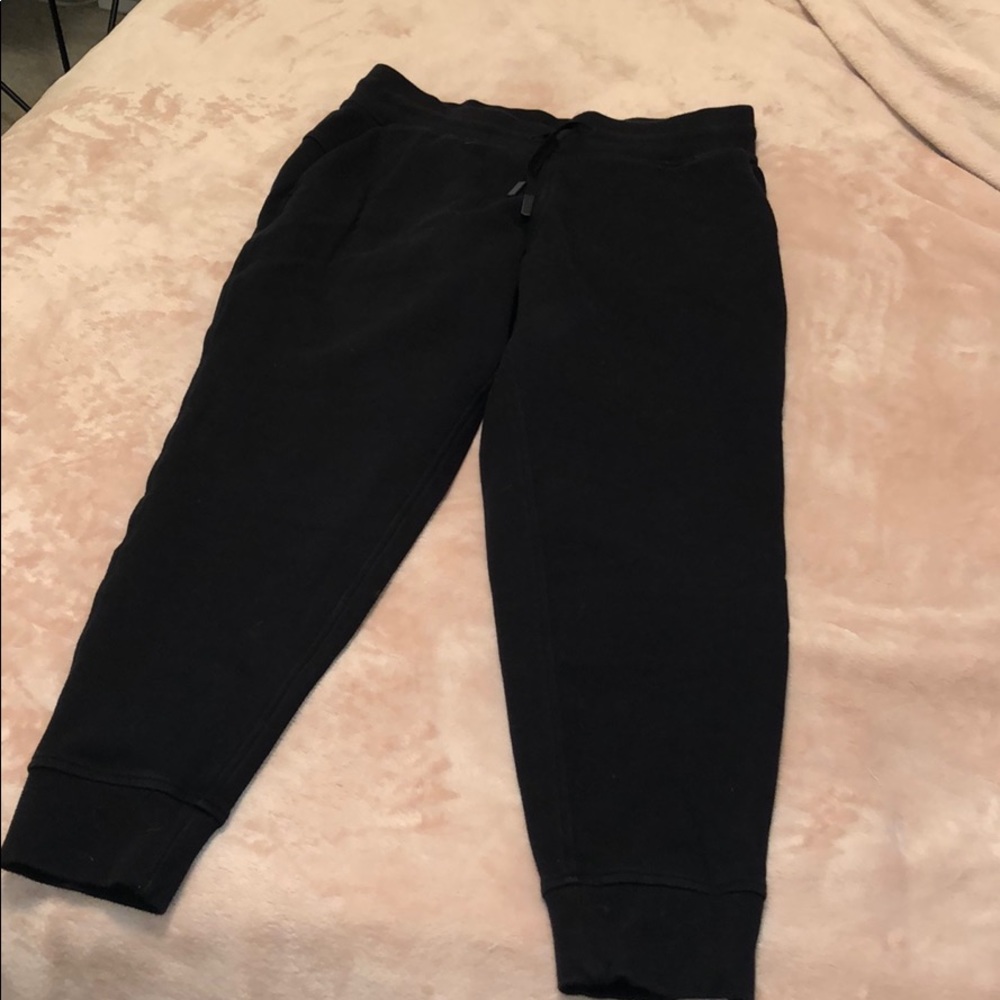 LIKE NEW LULULEMON JOGGERS